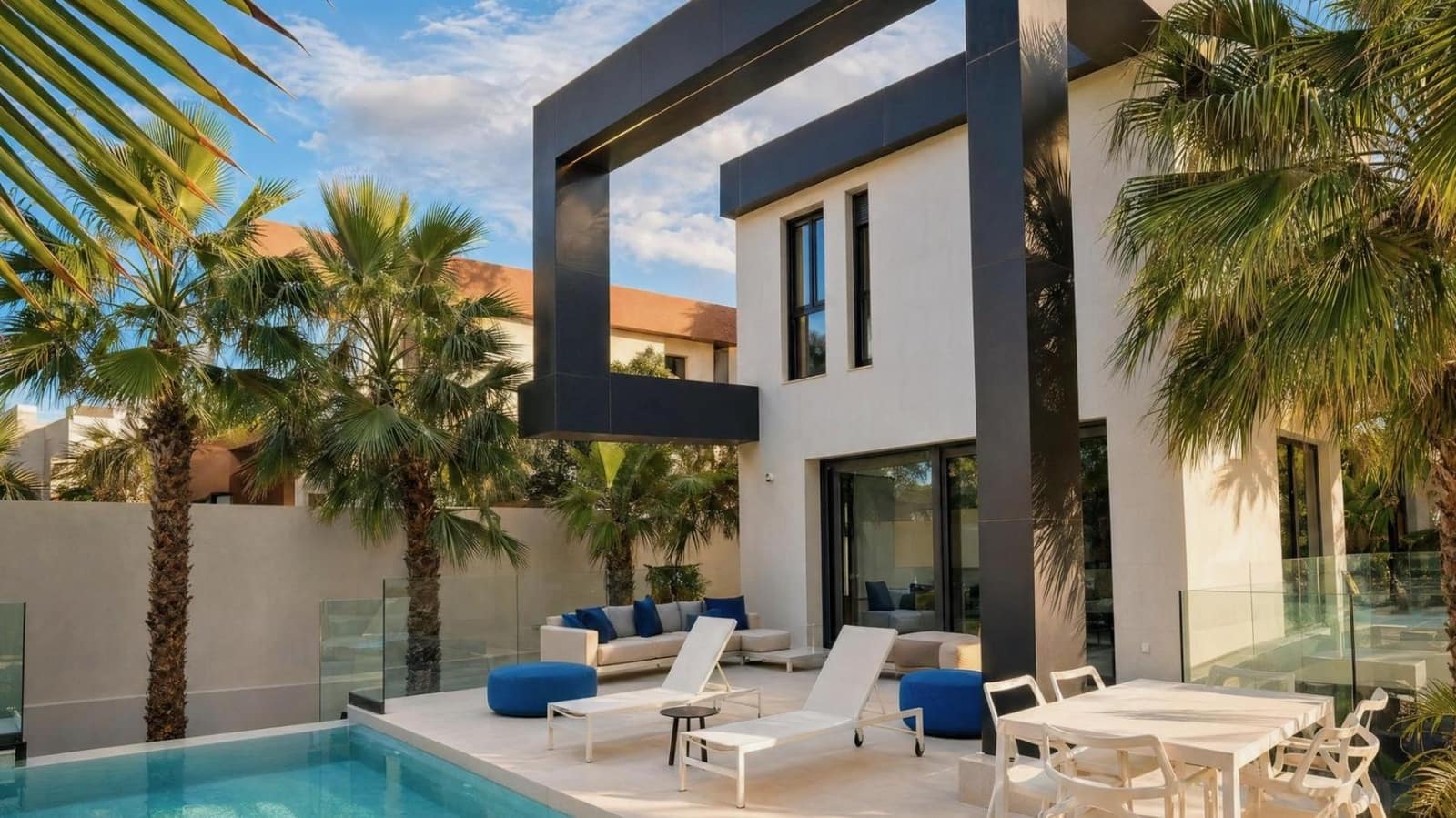 Chalet de 6 habitaciones en El Campello en venta con piscina garaje - 1.660.000 € (Ref: 10063051)