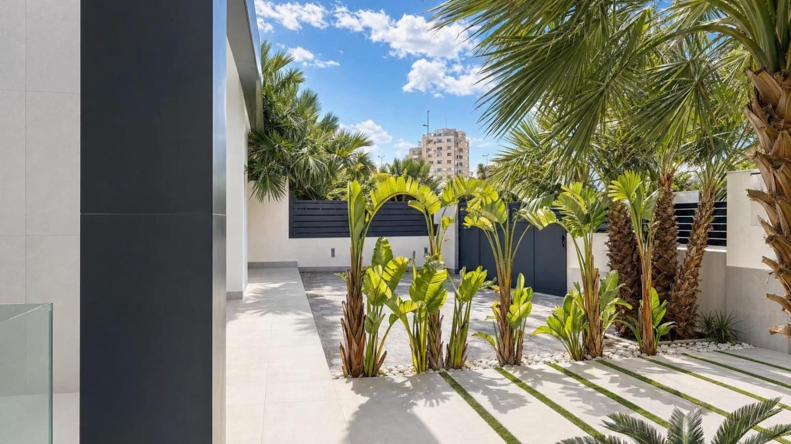 Chalet de 6 habitaciones en El Campello en venta con piscina garaje - 1.660.000 € (Ref: 10063051)