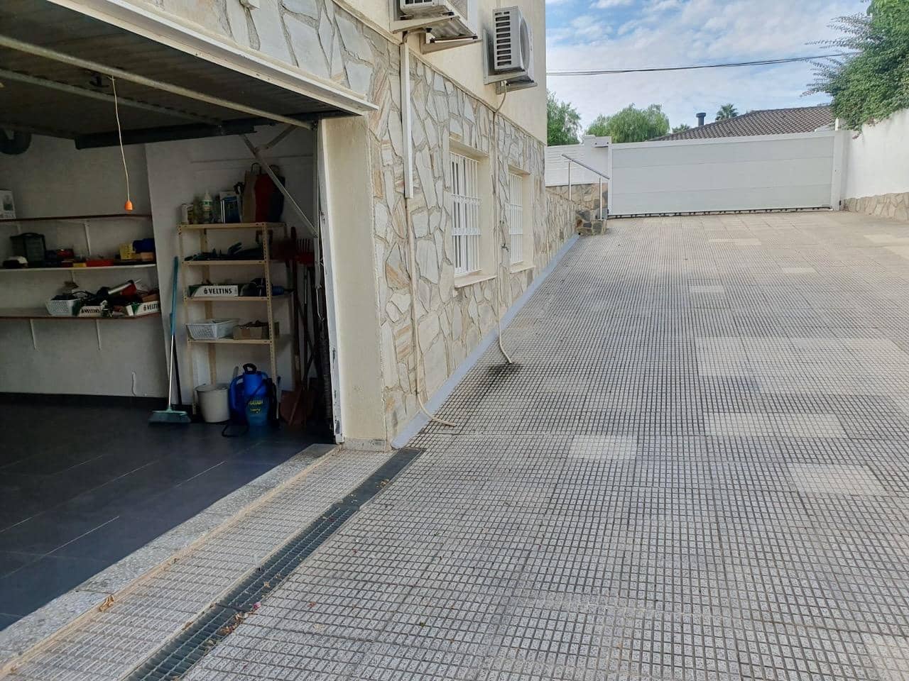 4 soverom Villa til salgs i Alfaz del Pi / L'Alfas del Pi med svømmebasseng garasje - € 850 000 (Ref: 10167959)
