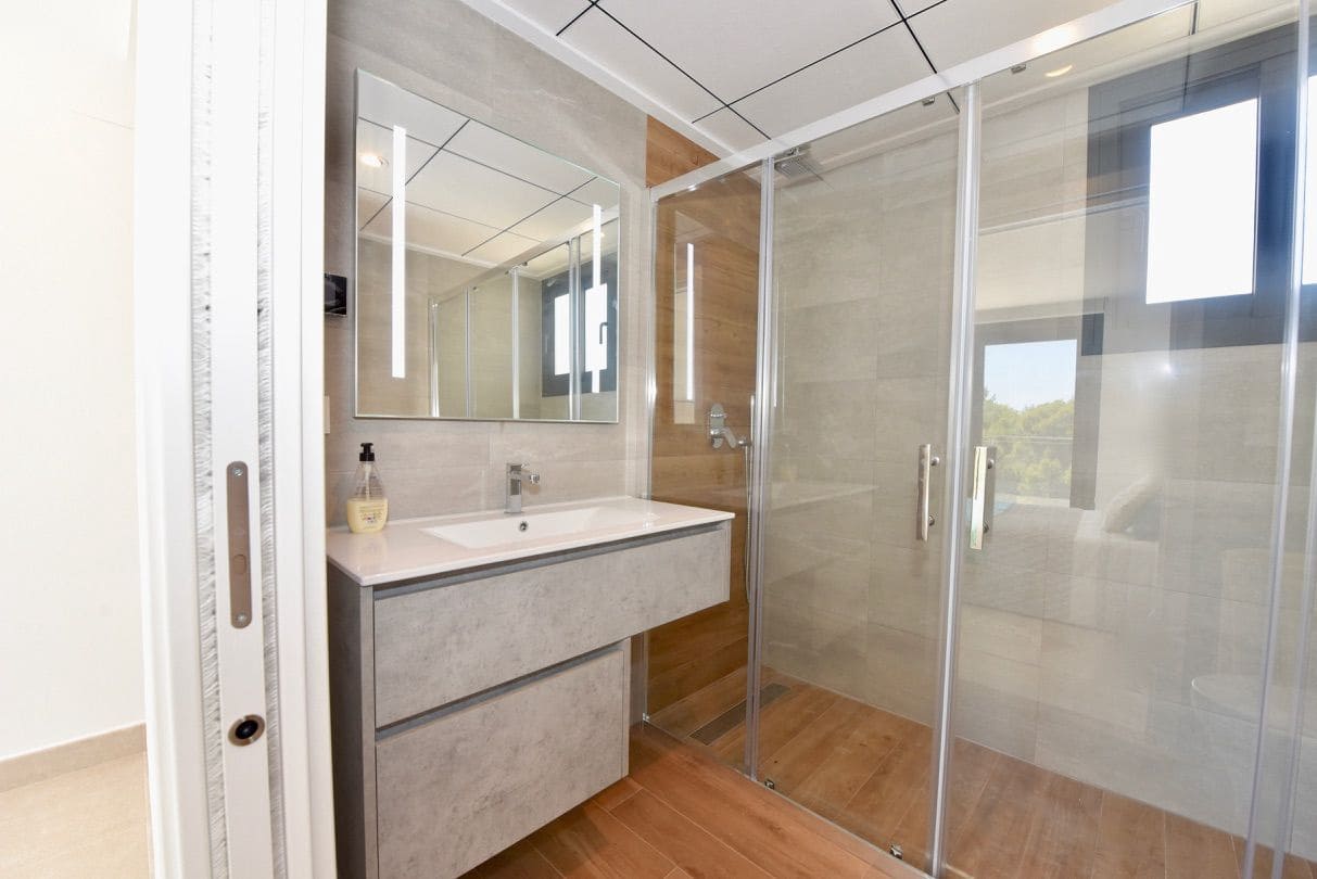 3 soverom Villa til salgs i La Nucia med svømmebasseng garasje - € 600 000 (Ref: 6164249)