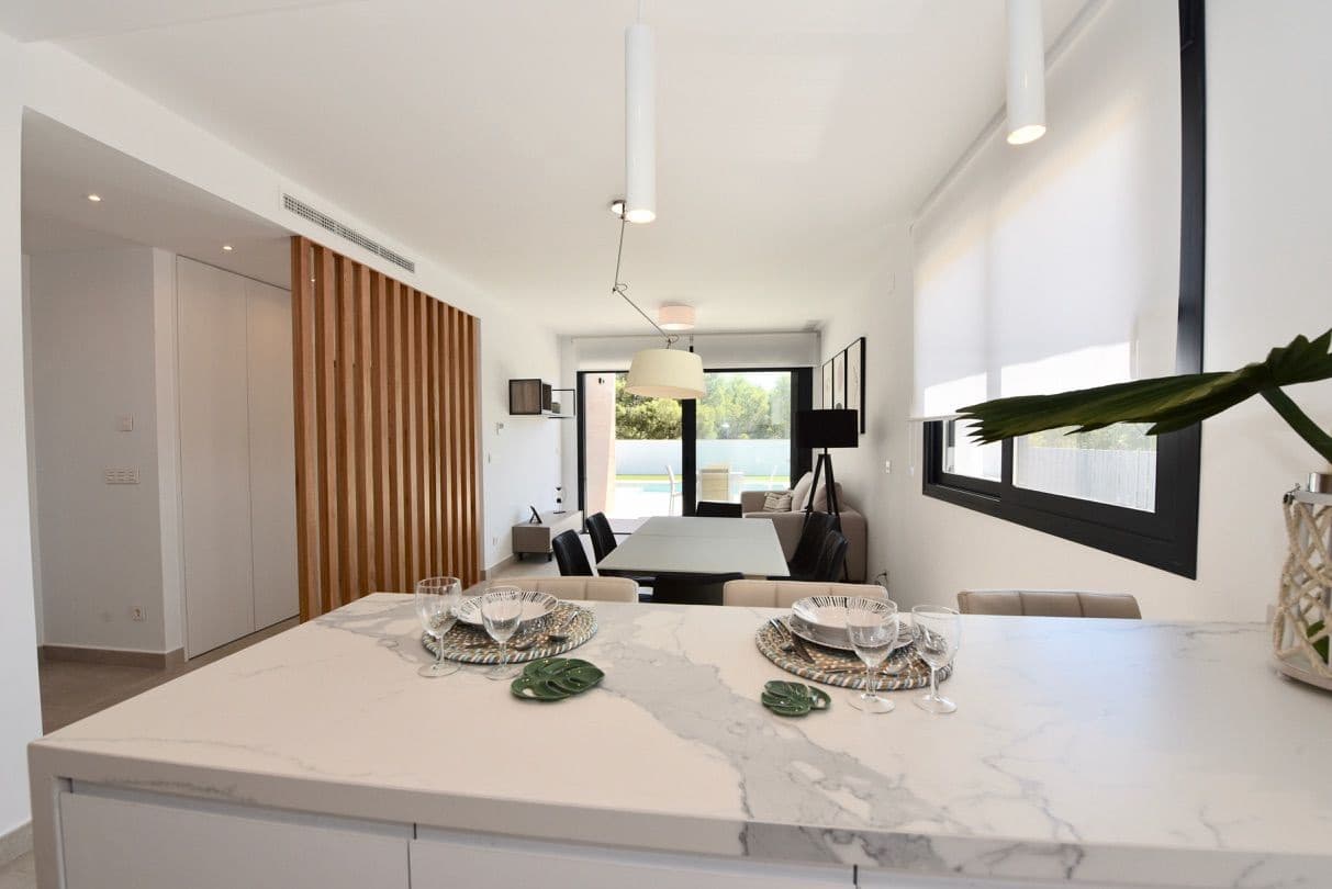 3 bedroom Villa for sale in La Nucia with pool garage - € 600,000 (Ref: 6164249)