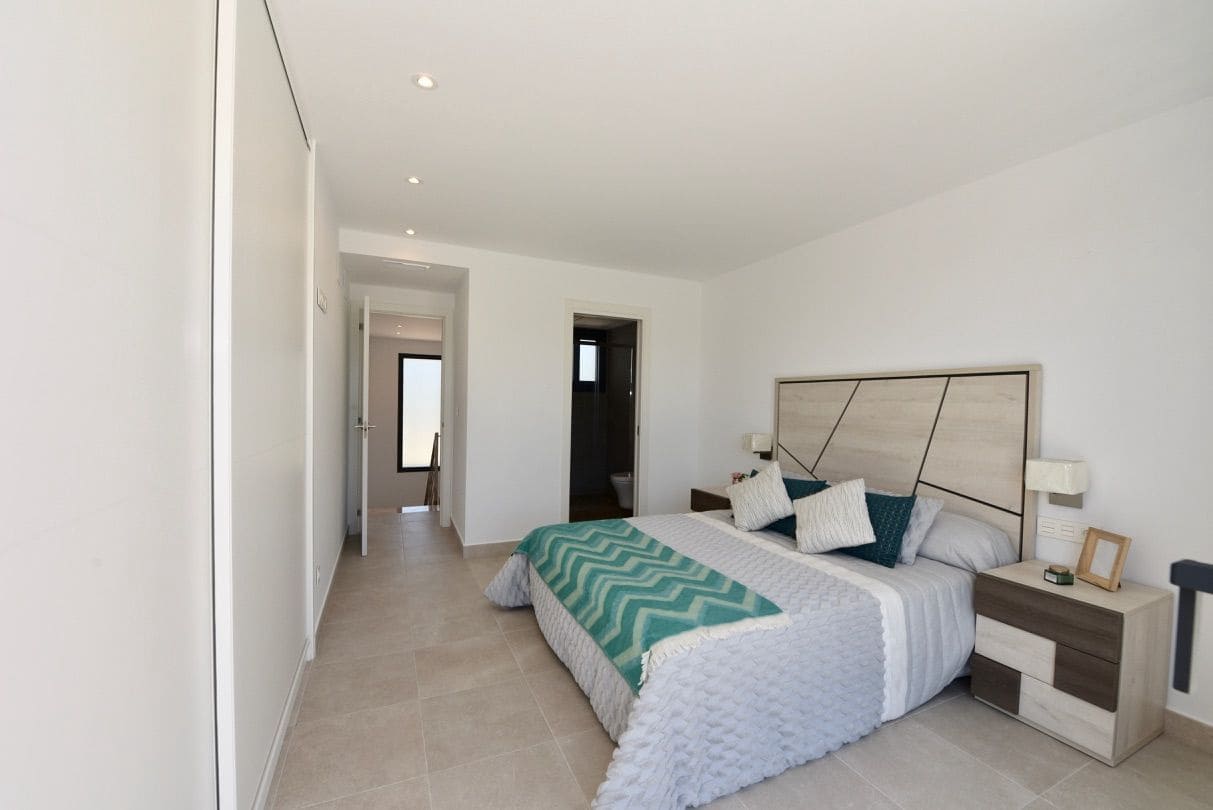 3 bedroom Villa for sale in La Nucia with pool garage - € 600,000 (Ref: 6164249)