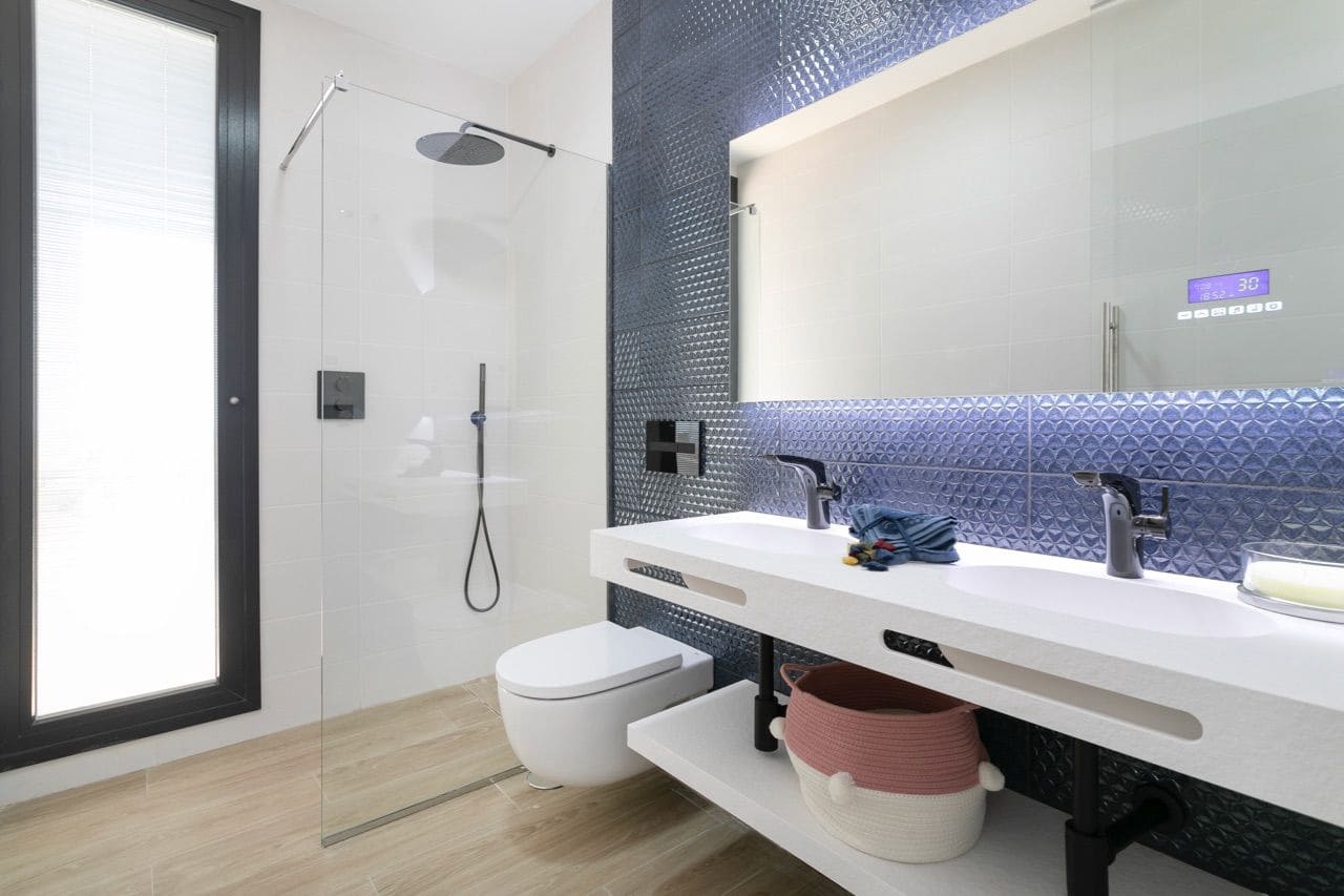 4 quarto Moradia para venda em Finestrat com piscina garagem - 1 049 000 € (Ref: 6210176)