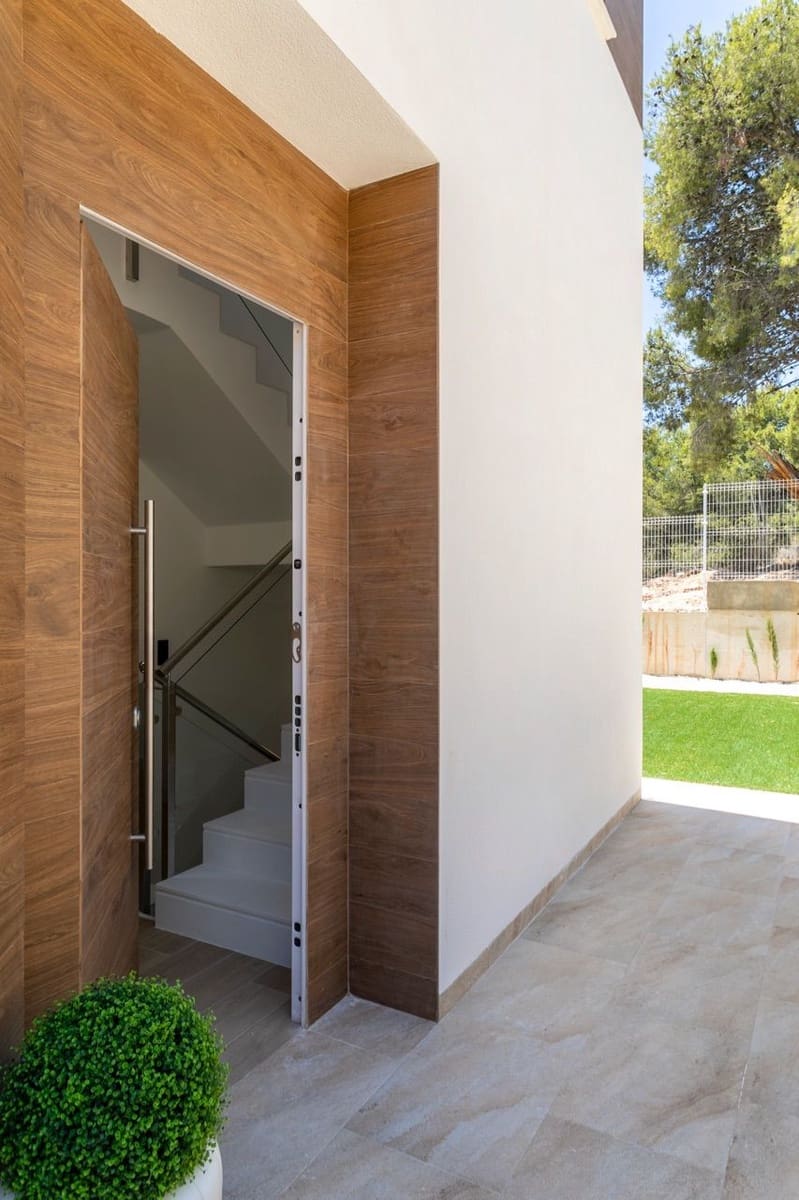 4 quarto Moradia para venda em Finestrat com piscina garagem - 1 049 000 € (Ref: 6210176)