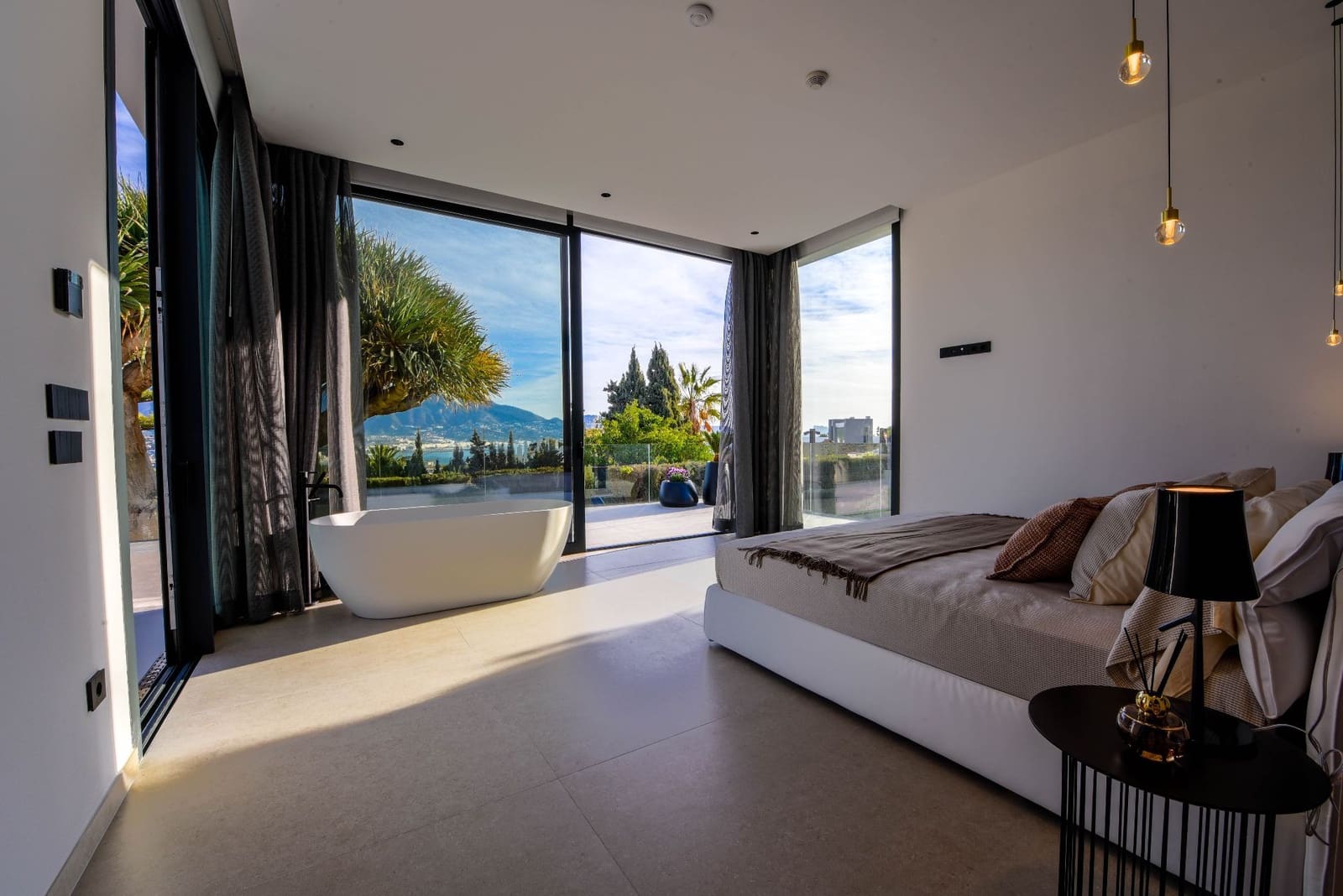 4 soverom Villa til salgs i Albir med svømmebasseng garasje - € 3 950 000 (Ref: 6860107)