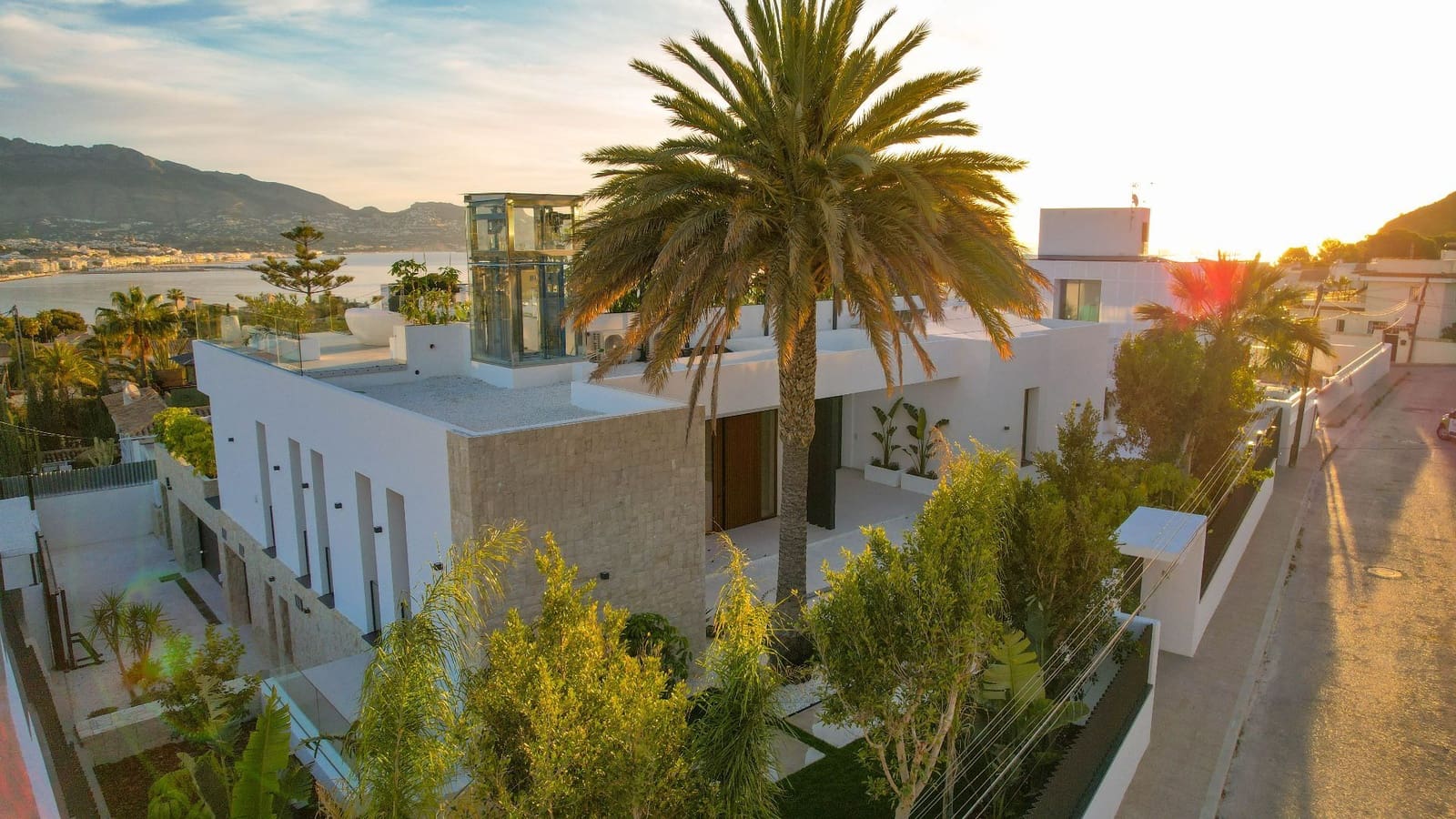 4 soverom Villa til salgs i Albir med svømmebasseng garasje - € 3 950 000 (Ref: 6860107)