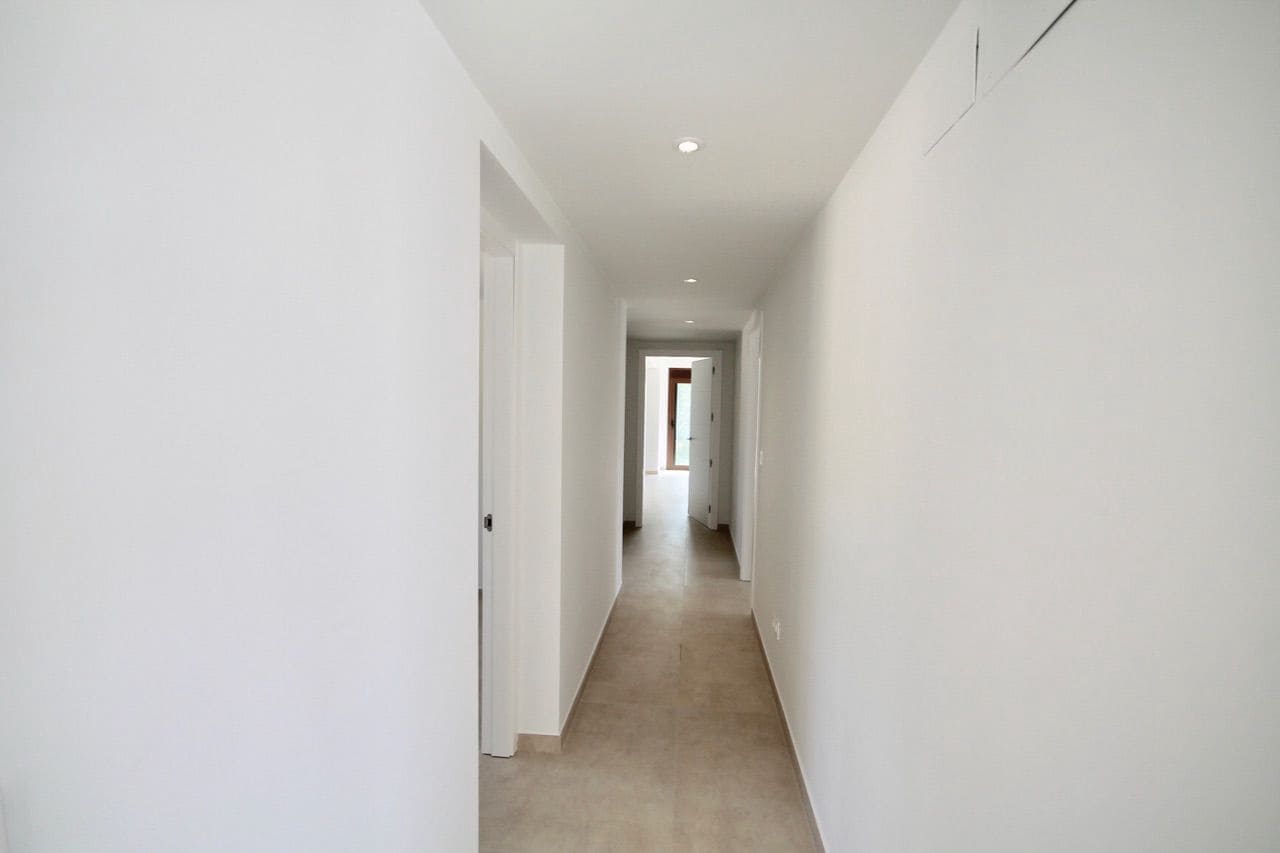 4 bedroom Villa for sale in Alfaz del Pi / L'Alfas del Pi with pool garage - € 2,250,000 (Ref: 6877238)