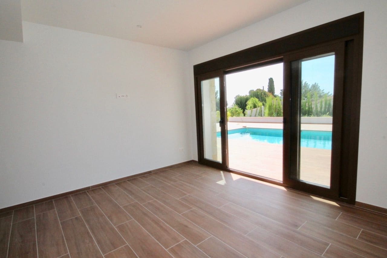 4 bedroom Villa for sale in Alfaz del Pi / L'Alfas del Pi with pool garage - € 2,250,000 (Ref: 6877238)