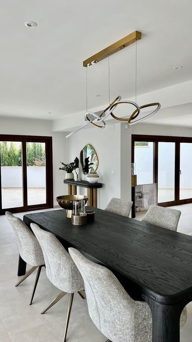 4 bedroom Villa for sale in Alfaz del Pi / L'Alfas del Pi with pool garage - € 2,250,000 (Ref: 6877238)