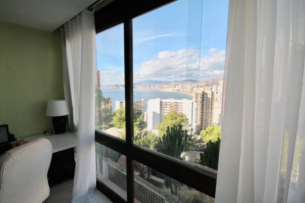 13 slaapkamer Villa te koop in Benidorm met zwembad garage - € 1.980.000 (Ref: 7261463)