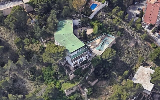 13 slaapkamer Villa te koop in Benidorm met zwembad garage - € 1.980.000 (Ref: 7261463)