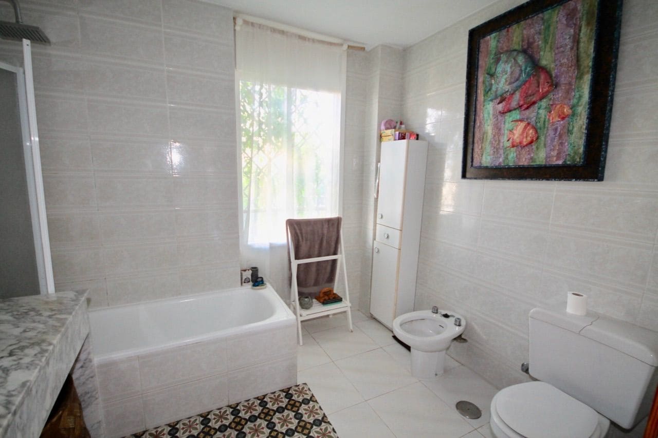 13 bedroom Villa for sale in Benidorm with pool garage - € 1,980,000 (Ref: 7261463)