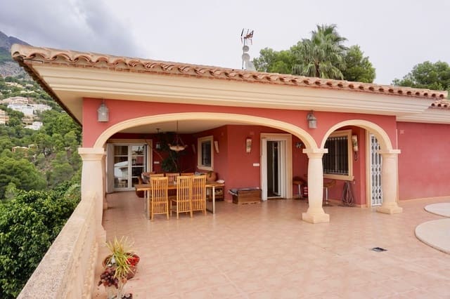 Chalet de 3 habitaciones en Altea en venta con piscina garaje - 840.000 € (Ref: 7264189)