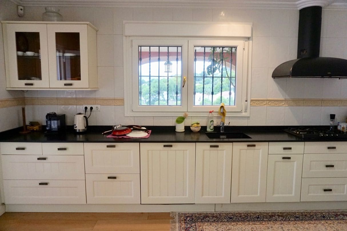 3 bedroom Villa for sale in Altea with pool - € 840,000 (Ref: 7264189)