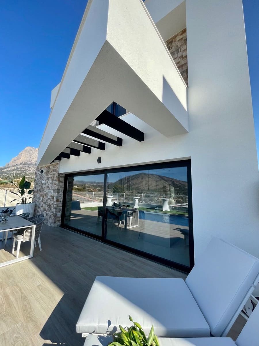 3 soveværelse Villa til salg i Finestrat med swimmingpool - € 770.000 (Ref: 7365213)