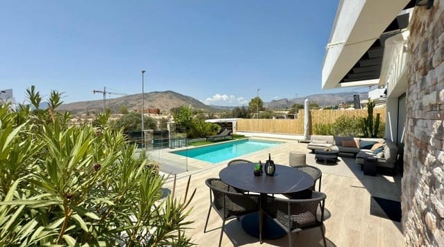 Chalet de 3 habitaciones en Balcón de Finestrat - Terra Marina, Finestrat en venta con piscina - 680.000 € (Ref: 7365213)