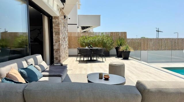 Chalet de 3 habitaciones en Balcón de Finestrat - Terra Marina, Finestrat en venta con piscina - 680.000 € (Ref: 7365213)