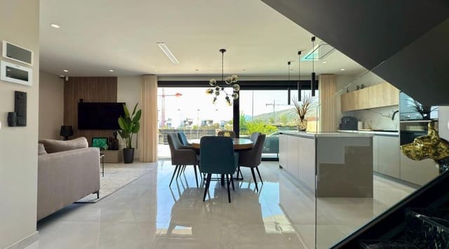 Chalet de 3 habitaciones en Balcón de Finestrat - Terra Marina, Finestrat en venta con piscina - 680.000 € (Ref: 7365213)