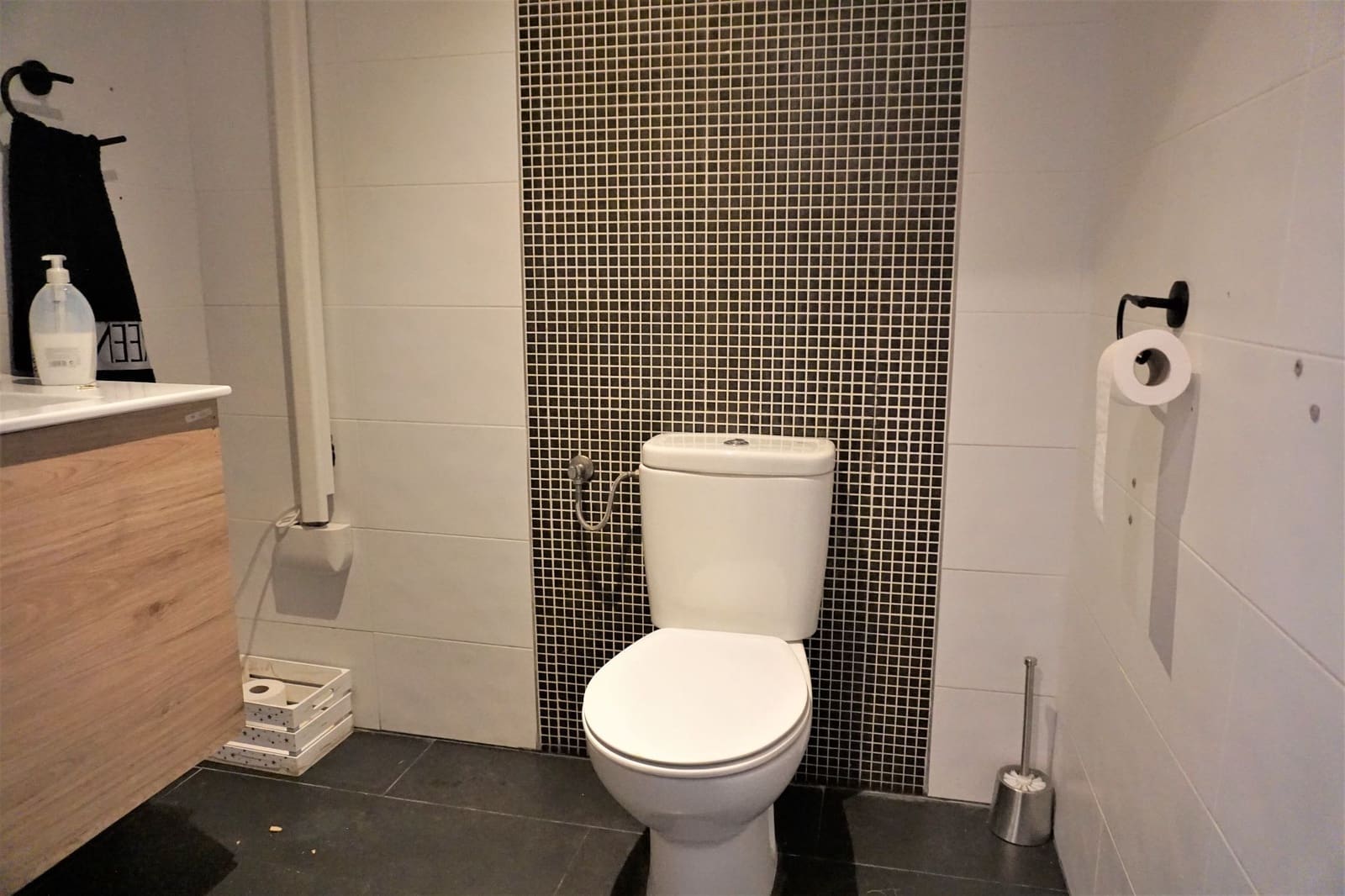 Commercial for sale in Altea - € 239,500 (Ref: 7636203)