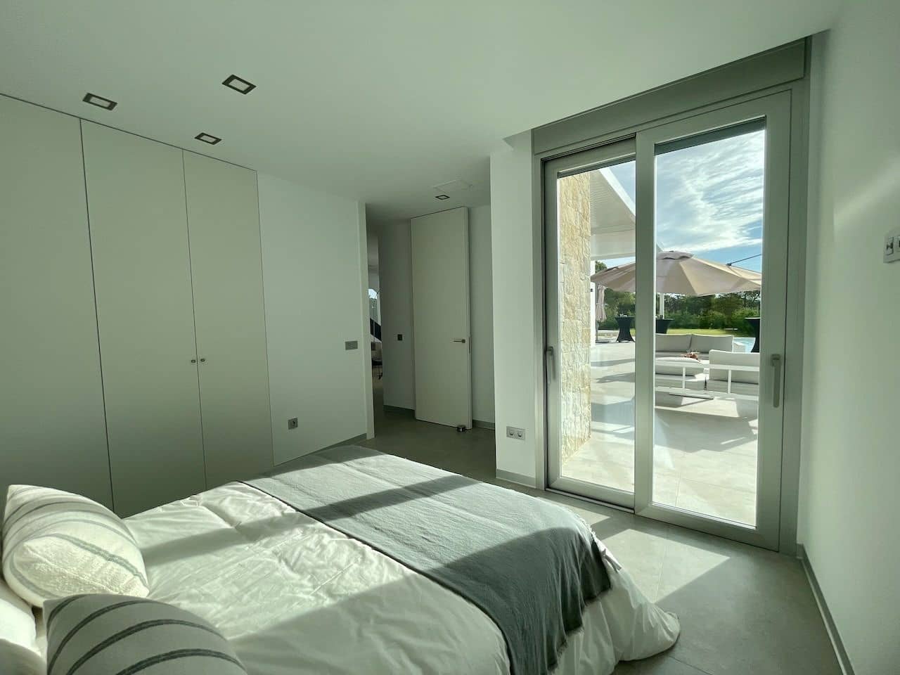 Chalet de 3 habitaciones en Finestrat en venta con piscina garaje - 695.000 € (Ref: 7697755)