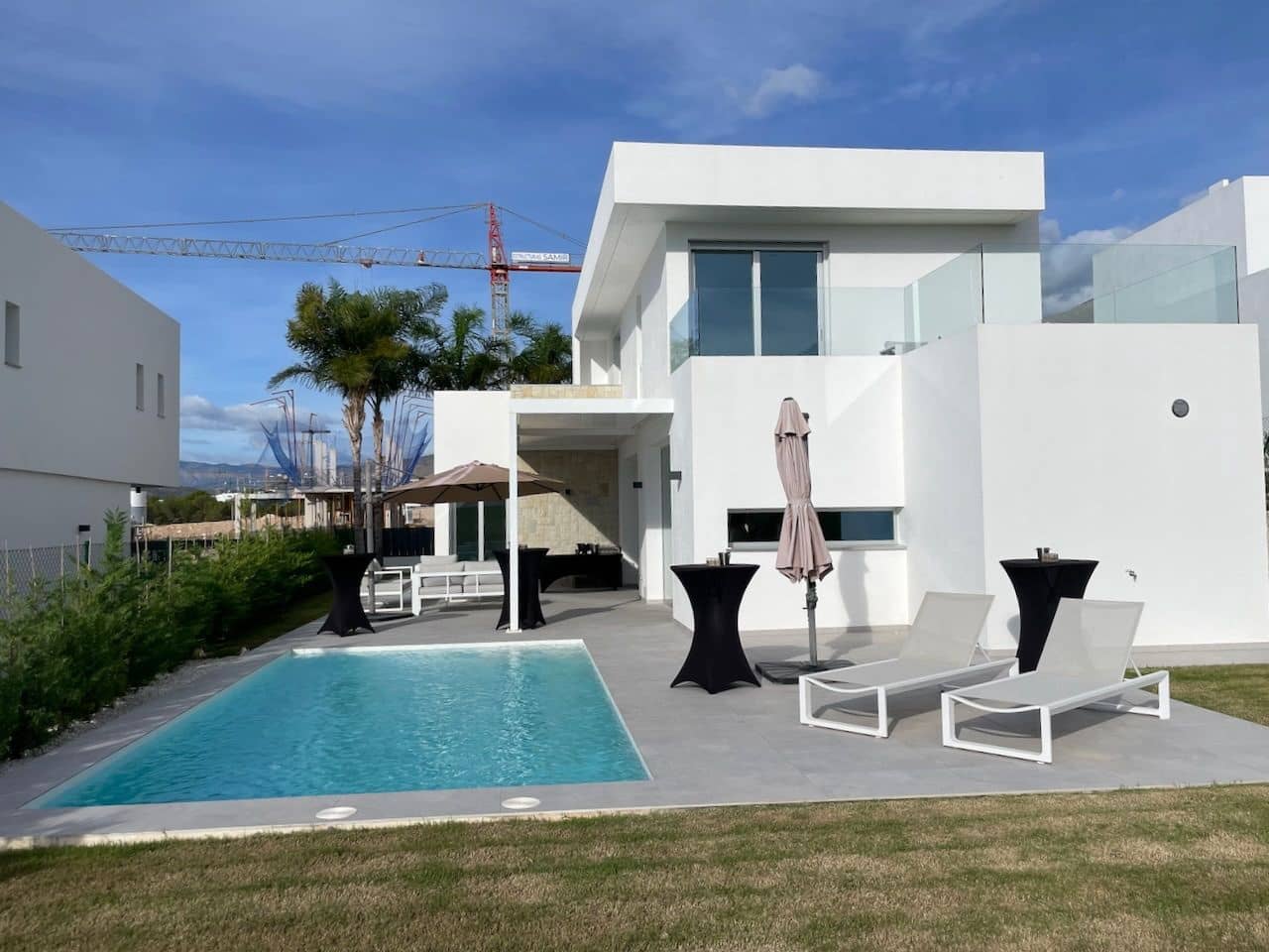 Chalet de 3 habitaciones en Finestrat en venta con piscina garaje - 695.000 € (Ref: 7697755)