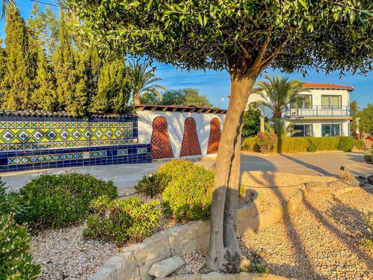 5 bedroom Villa for sale in Alfaz del Pi / L'Alfas del Pi with pool garage - € 995,000 (Ref: 7731963)