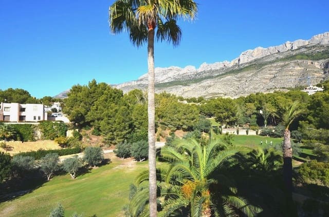 4 sovrum Villa till salu i Altea med pool garage - 980 000 € (Ref: 7754299)