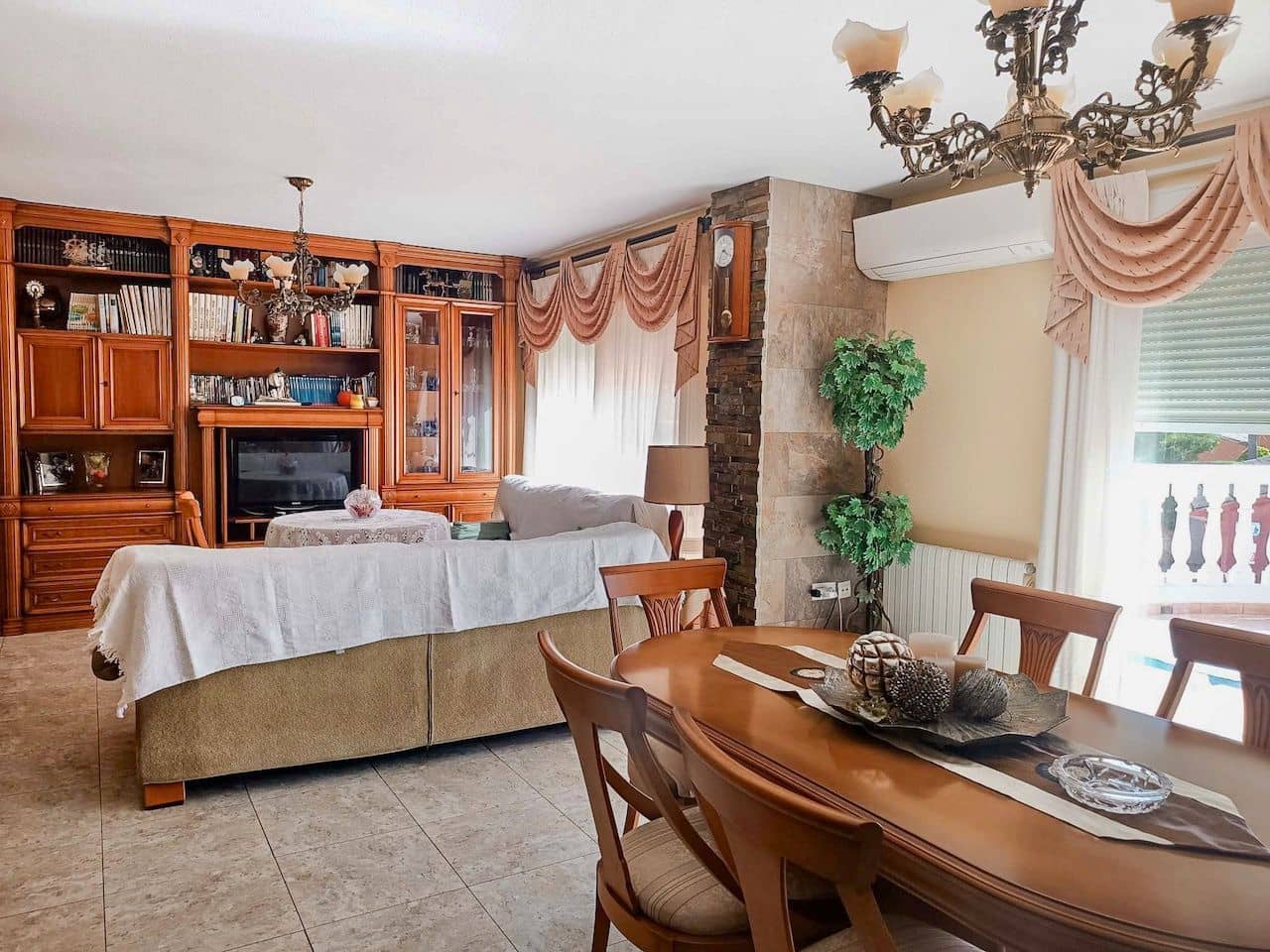 3 bedroom Villa for sale in La Nucia with pool garage - € 455,000 (Ref: 7784723)