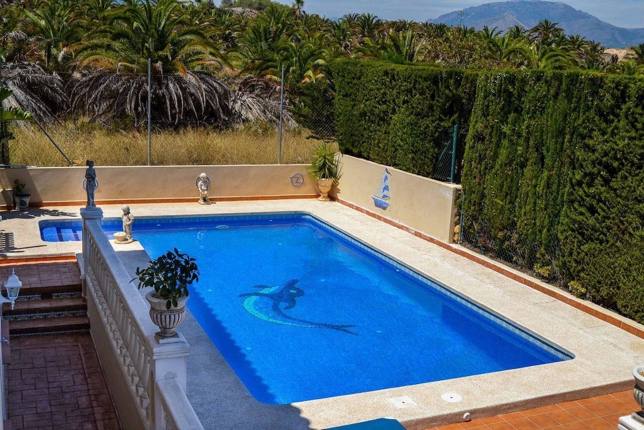 3 bedroom Villa for sale in La Nucia with pool garage - € 455,000 (Ref: 7784723)