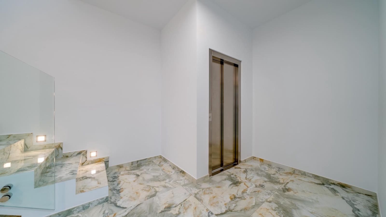 Chalet de 5 habitaciones en Finestrat en venta con piscina - 1.999.000 € (Ref: 7801125)