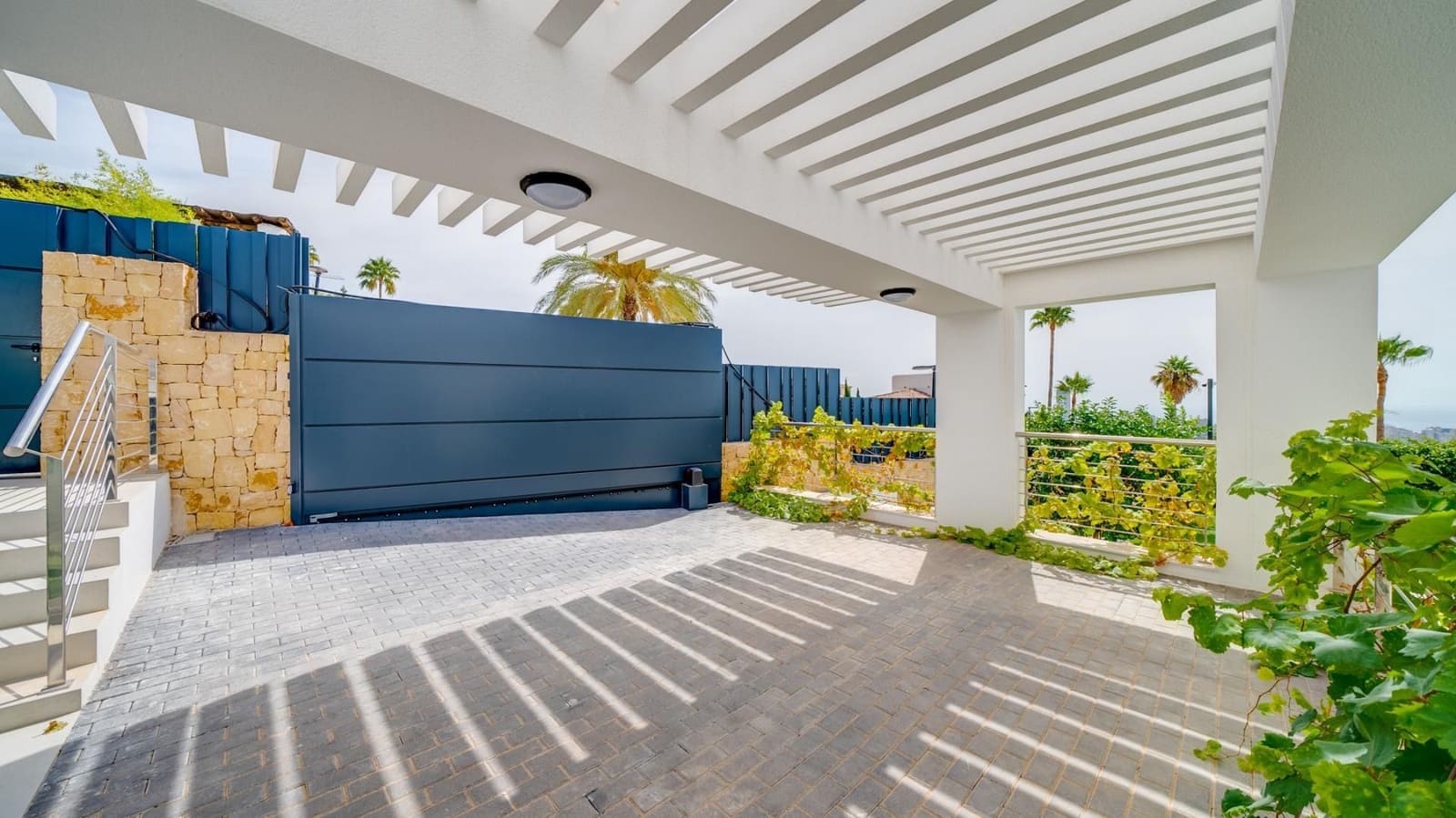 Chalet de 5 habitaciones en Finestrat en venta con piscina - 1.999.000 € (Ref: 7801125)