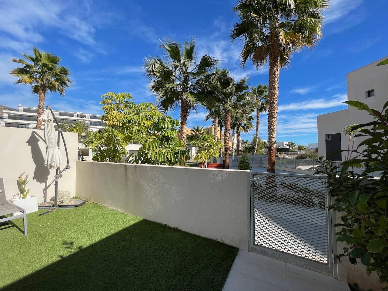 4 bedroom Apartment for sale in Finestrat with pool garage - € 520,000 (Ref: 7918210)