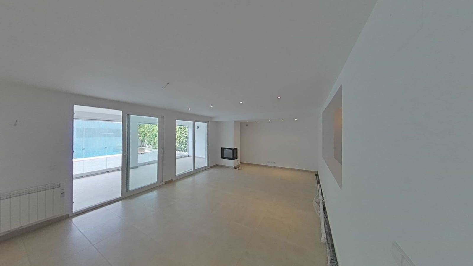 4 bedroom Villa for sale in Albir with pool - € 902,000 (Ref: 8153966)