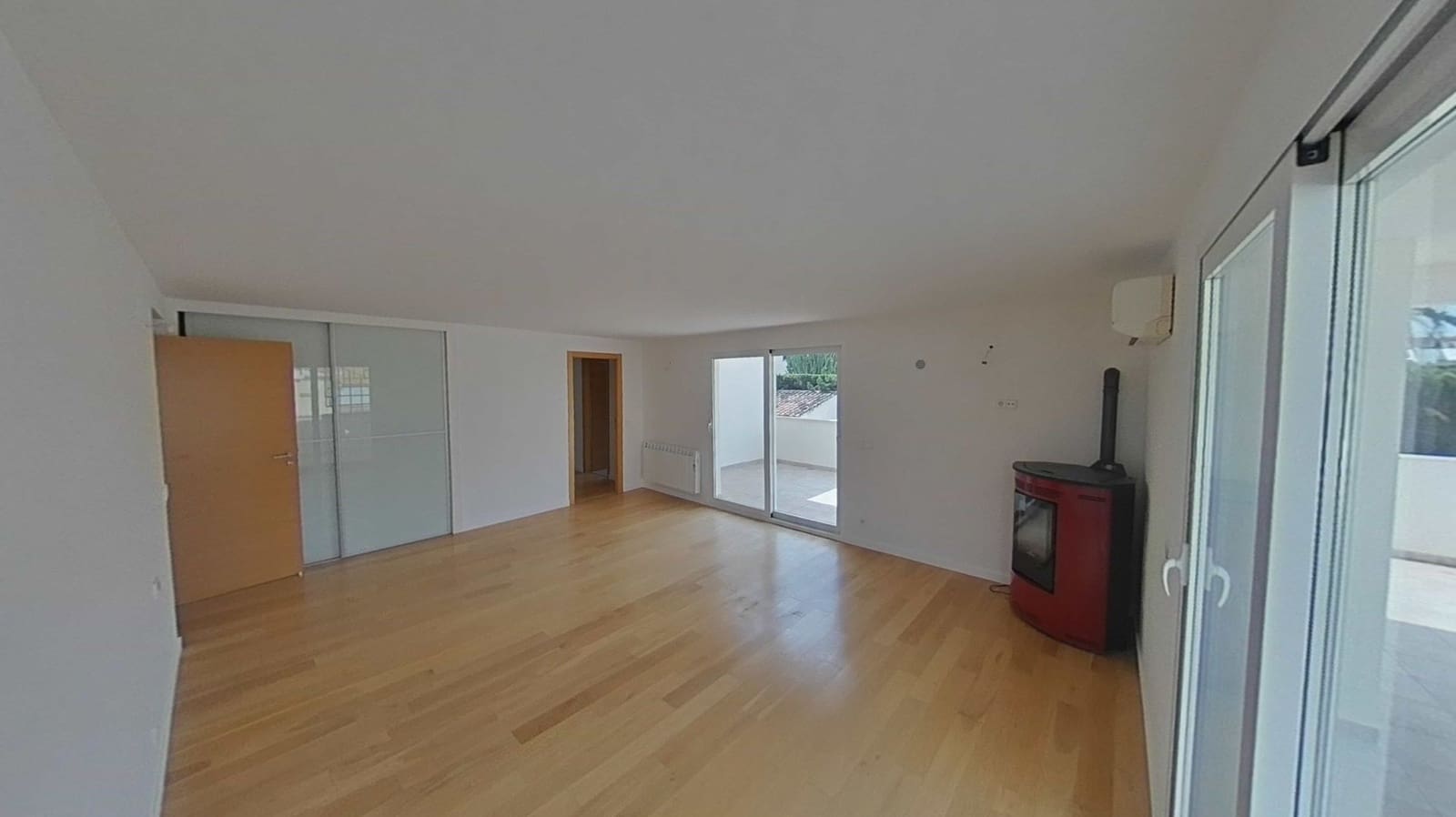 4 bedroom Villa for sale in Albir with pool - € 902,000 (Ref: 8153966)