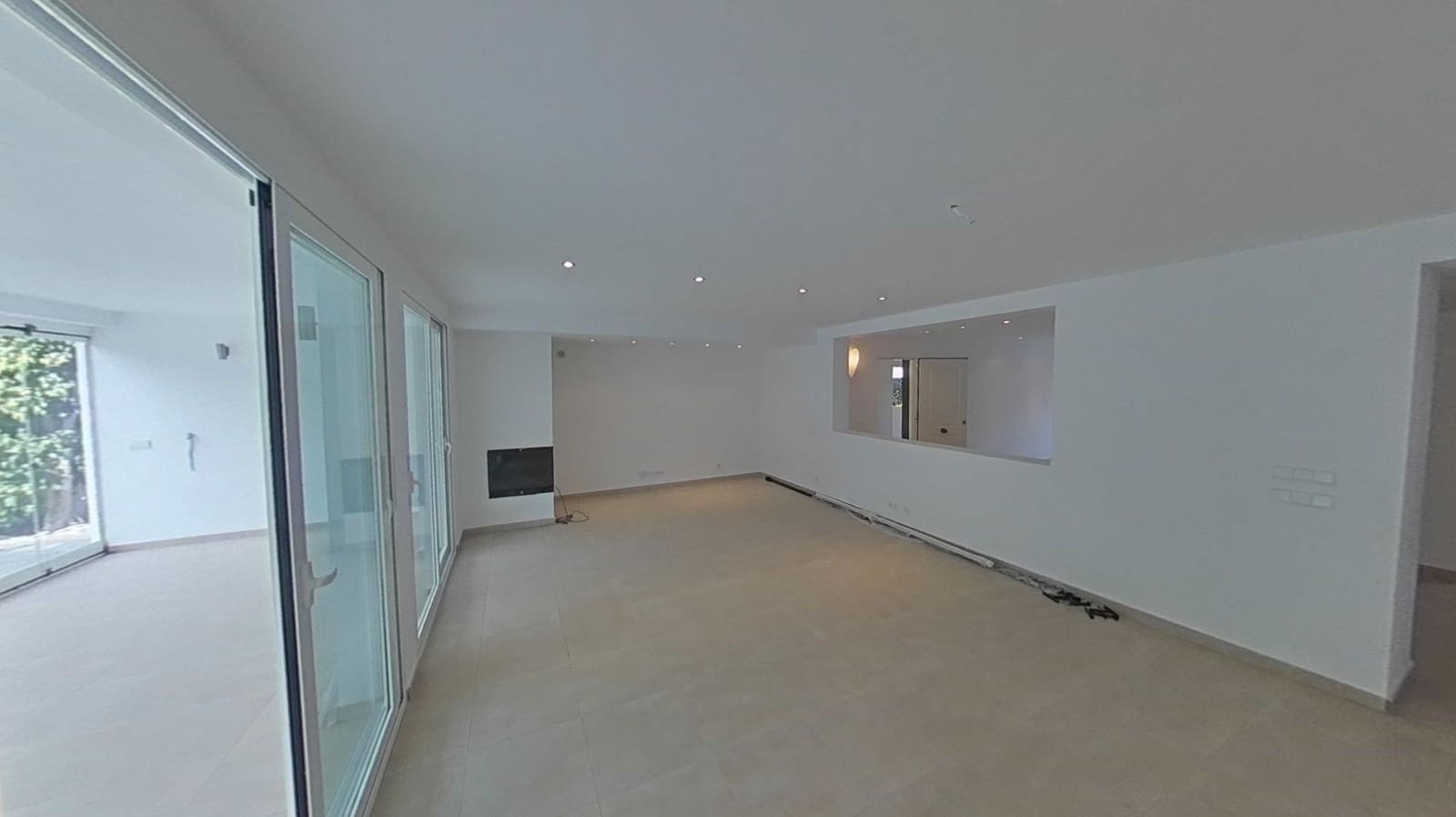 4 bedroom Villa for sale in Albir with pool - € 902,000 (Ref: 8153966)