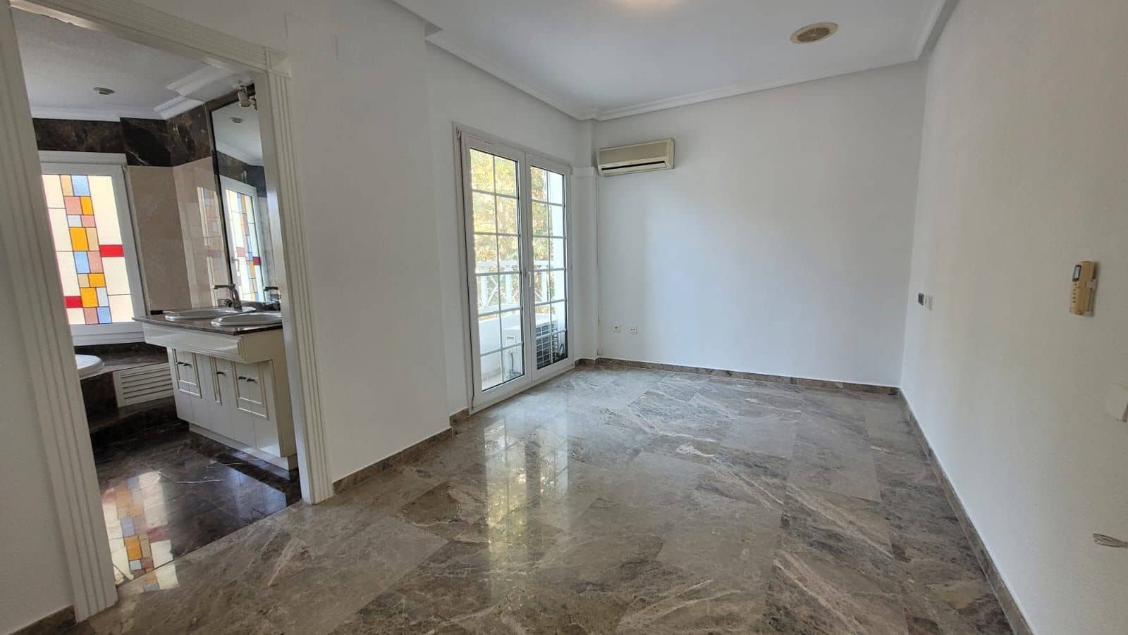 2 sovrum Lägenhet till salu i Albir med pool garage - 310 000 € (Ref: 8308081)