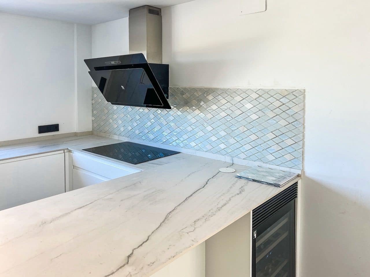 Chalet de 4 habitaciones en Alfaz del Pi / L'Alfàs del Pi en venta con piscina garaje - 1.340.000 € (Ref: 8469920)