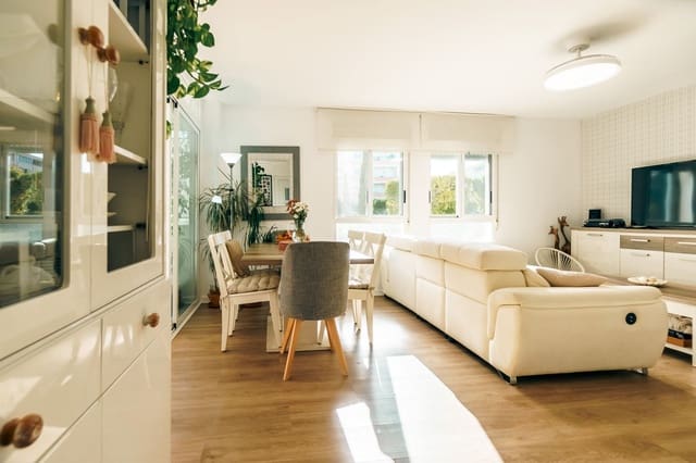 Apartamento de 3 habitaciones en Albir, Alfaz del Pi / L'Alfàs del Pi en venta con piscina garaje - 359.000 € (Ref: 8741095)