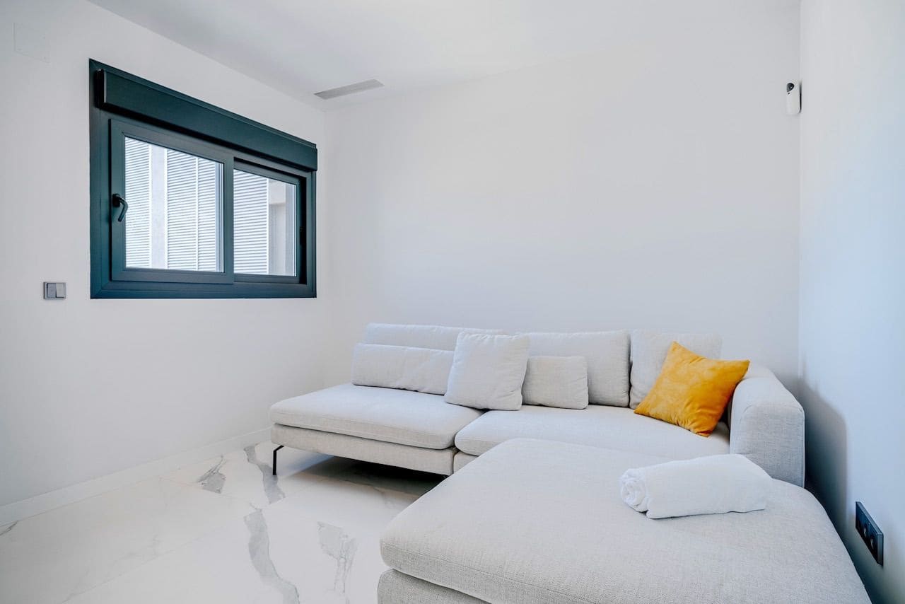 3 soverom Leilighet til salgs i Benidorm med svømmebasseng garasje - € 1 550 000 (Ref: 8752122)