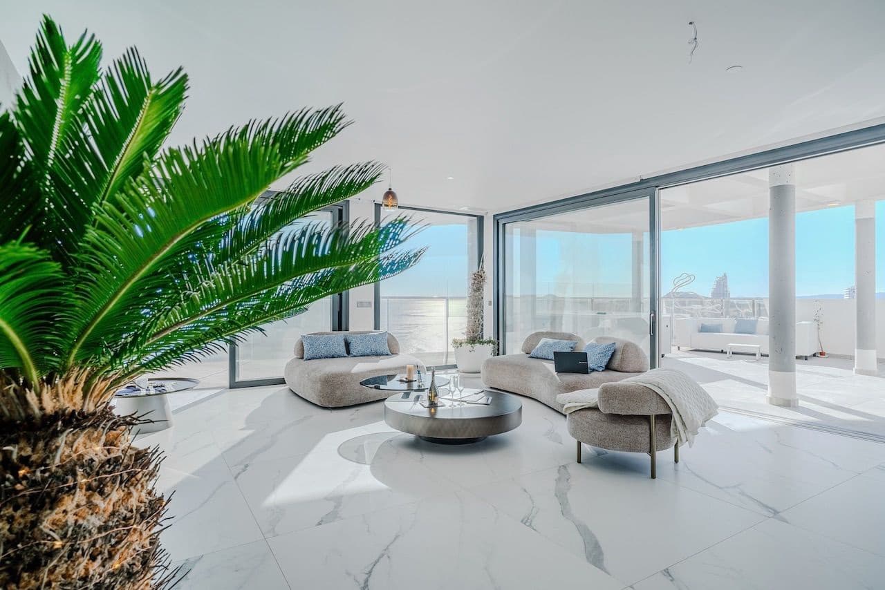 3 bedroom Apartment for sale in Benidorm with pool garage - € 1,550,000 (Ref: 8752122)