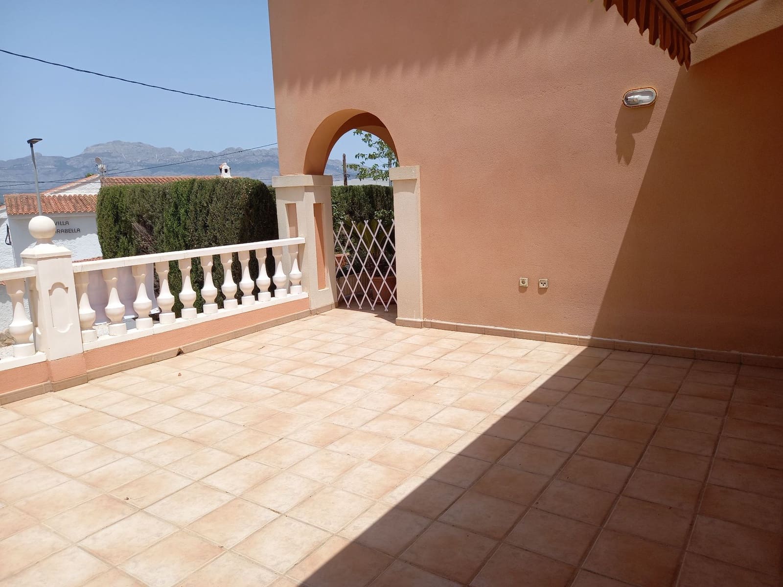 4 soverom Villa til salgs i Albir med svømmebasseng garasje - € 665 000 (Ref: 8921064)