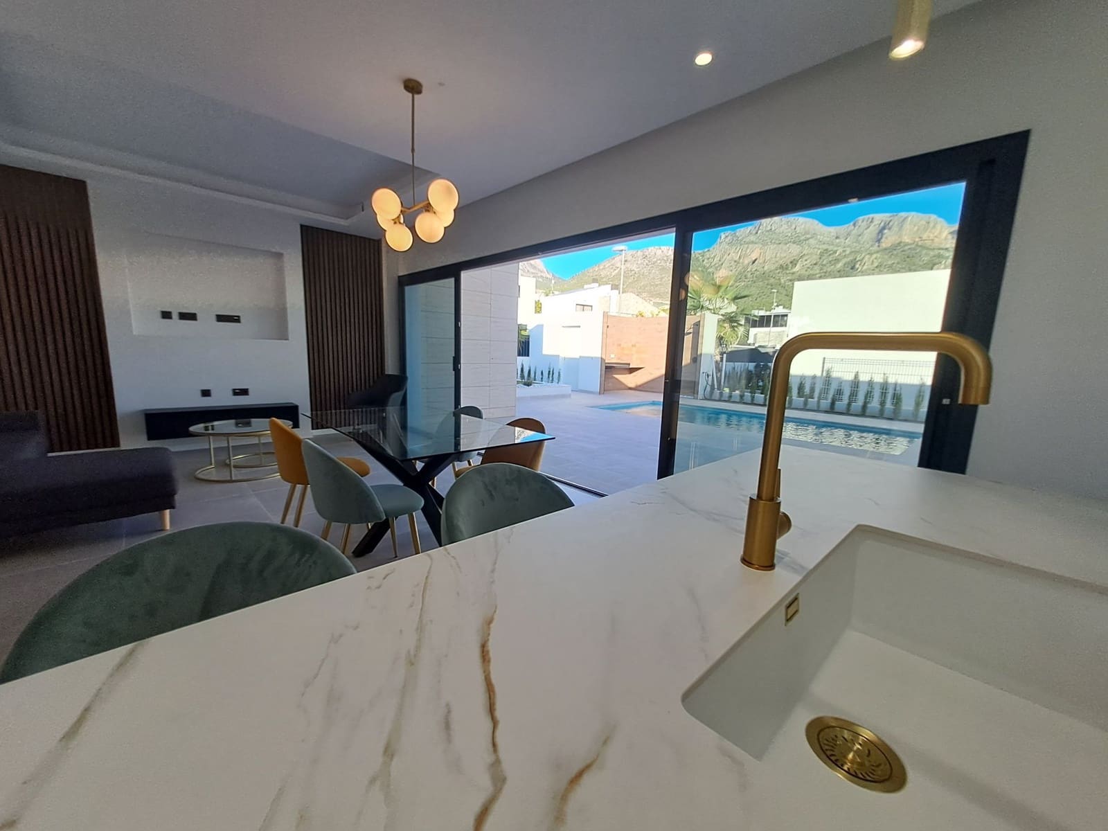 3 Zimmer Villa zu verkaufen in Polop mit Pool Garage - 525.000 € (Ref: 8938459)