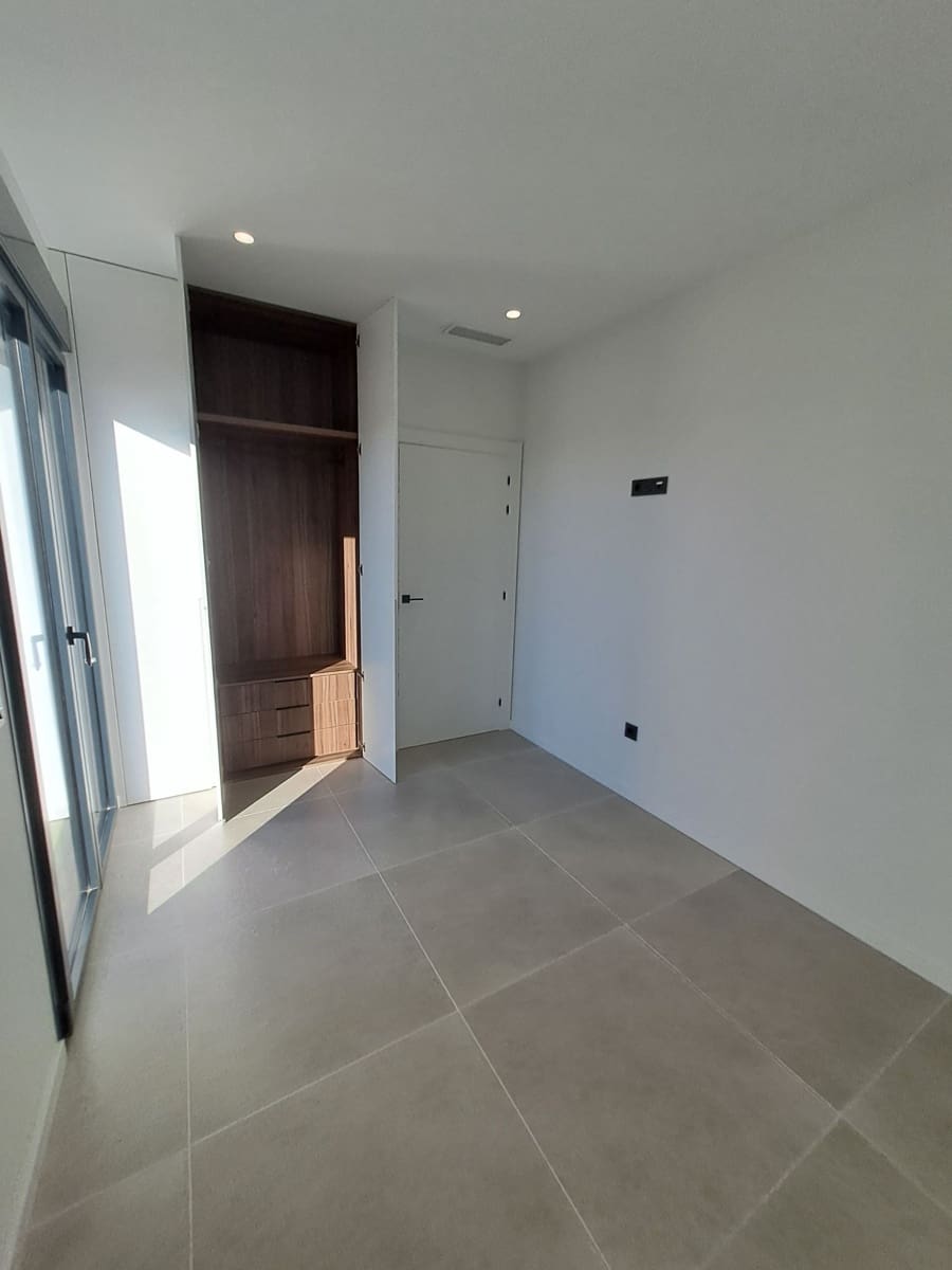 3 makuuhuone Huvila myytävänä paikassa Polop mukana uima-altaan - 525 000 € (Ref: 8938459)