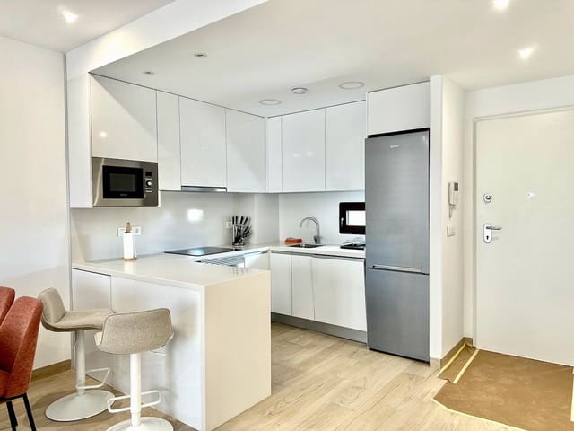 Apartamento de 2 habitaciones en Finestrat en venta con piscina garaje - 375.000 € (Ref: 9034186)