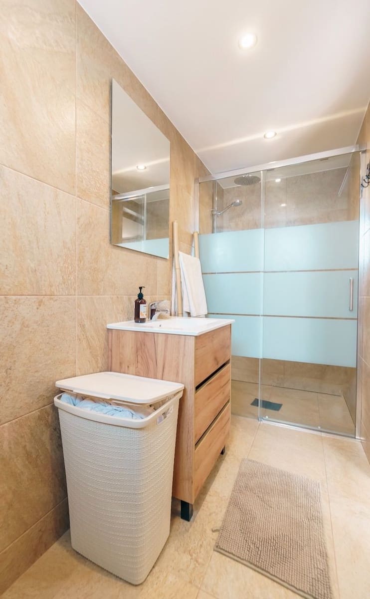 Chalet de 4 habitaciones en La Nucia en venta con piscina garaje - 569.000 € (Ref: 9064930)