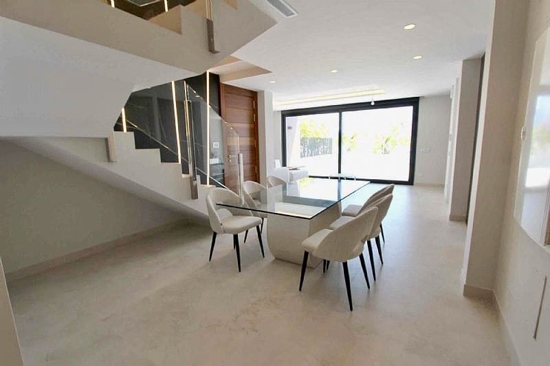 4 slaapkamer Appartement te koop in Benidorm met zwembad garage - € 1.650.000 (Ref: 9108423)