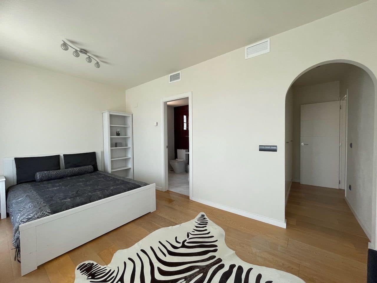 4 bedroom Villa for sale in Finestrat with pool garage - € 810,000 (Ref: 9111843)