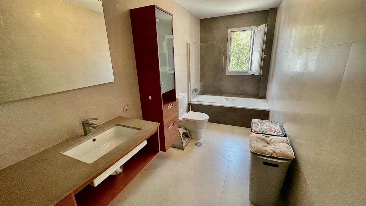 4 soveværelse Semi-Rækkehus til salg i Alfaz del Pi / L'Alfas del Pi med swimmingpool garage - € 398.000 (Ref: 9124633)