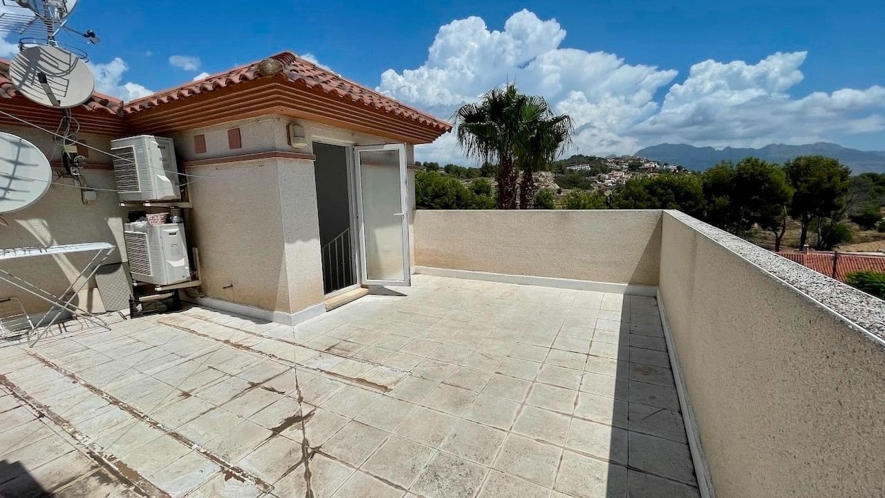 4 soveværelse Semi-Rækkehus til salg i Alfaz del Pi / L'Alfas del Pi med swimmingpool garage - € 398.000 (Ref: 9124633)