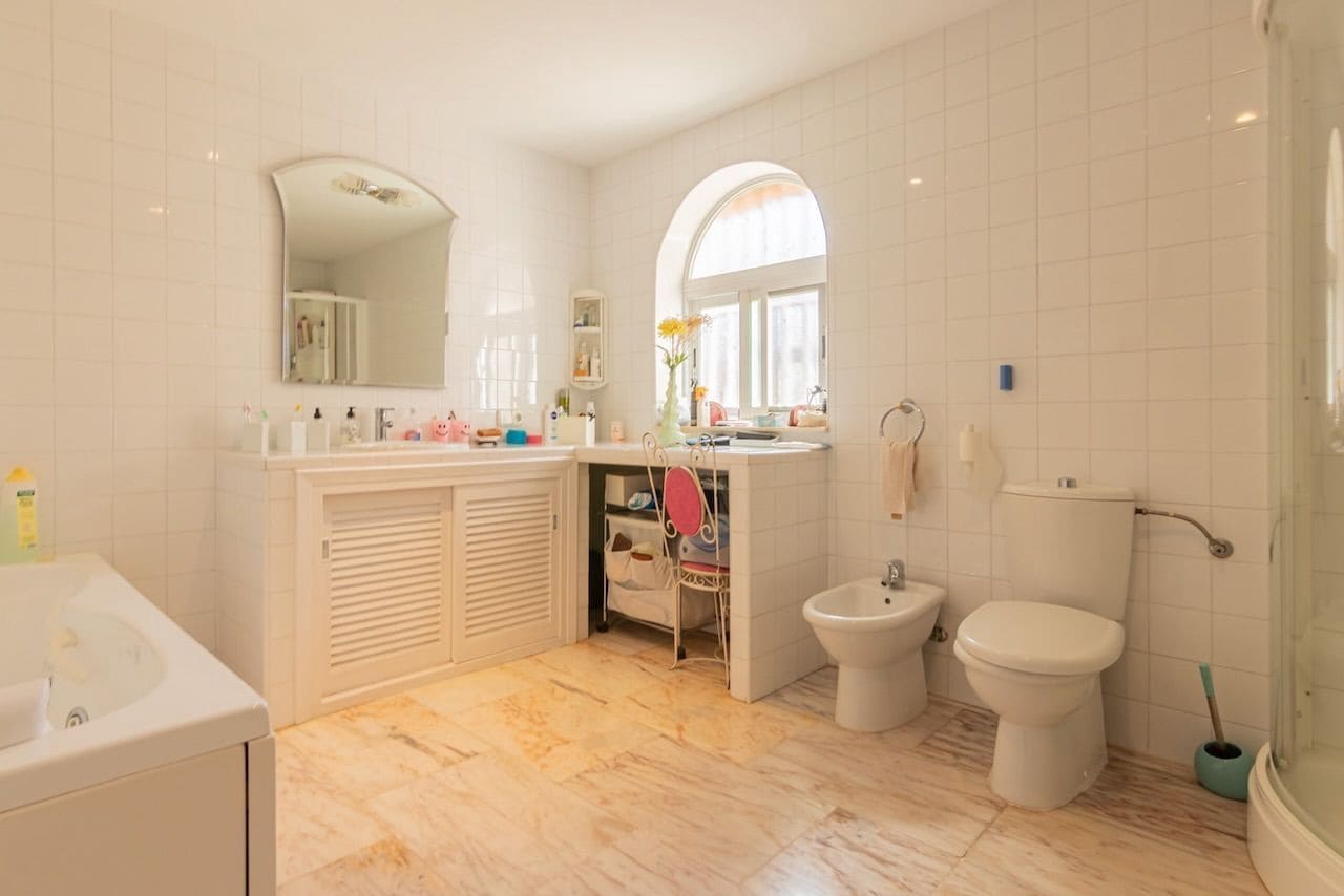 4 soveværelse Villa til salg i Albir med swimmingpool garage - € 649.000 (Ref: 9159258)